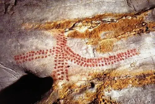 PIN-044c-Signos-Cueva-El-Castillo