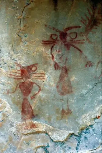 PIN-238-Los-organosAldea-Quemada-Jaen-Grandes-ojos-y-cuerpos-triangularesAldea-Quemada-Jaen