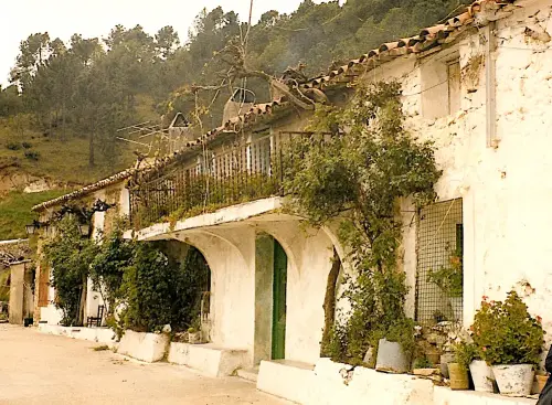 Balcones-Yeste-Las-Quebradas