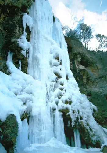 Cascadas-El-ChorraeroPaterna3
