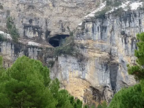 0-Cueva-de-Los-Chorros12f