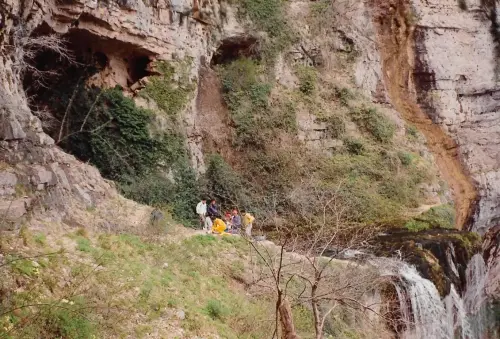 0-Cueva-de-Los-Chorros5b