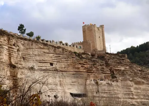 Castillos-Alcala-del-Jucar3