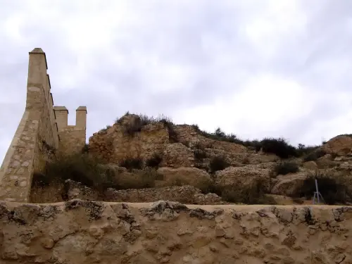 Castillos-Caudete-Muralla4