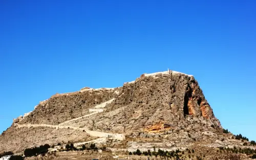 Castillos-Penas-de-San-Pedro9