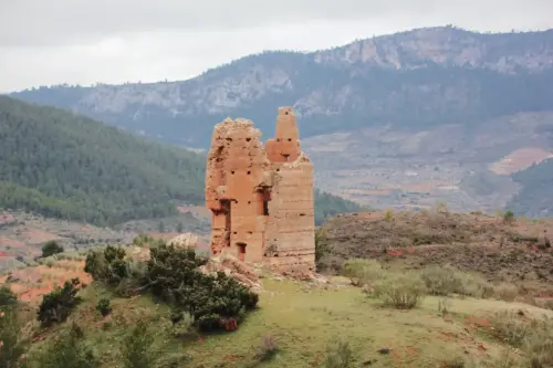 Torres-atalaya-Haches-Bogarra