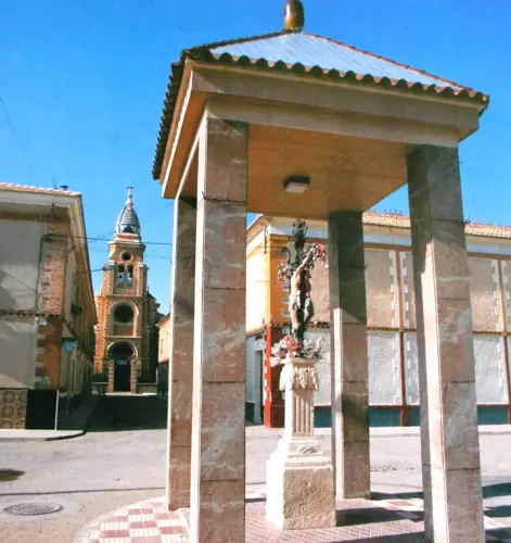 Cruz-templete-Caudete