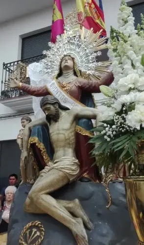 Virgen-de-la-Cruz-Lezuza