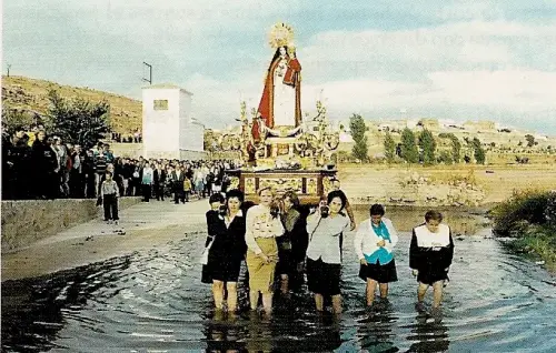 Virgen-de-la-Fuente-Munera