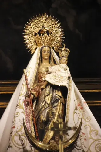 Virgen-del-Rosario-Hellin