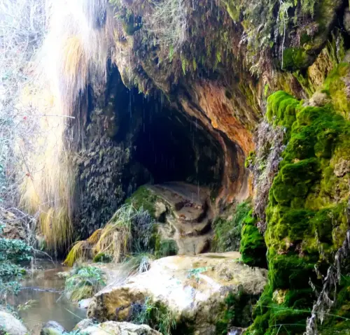 Cuevas-Villamales-Cueva-de-Los-Angeles2