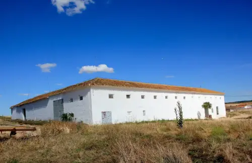 Edificacion-rural-Aldea-Nueva-Chinchilla