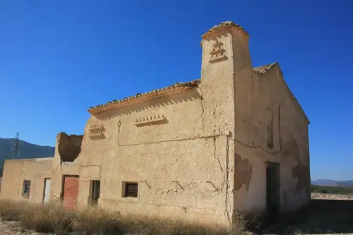 Edificacion-rural-Casa-Alta-del-RinconHellin