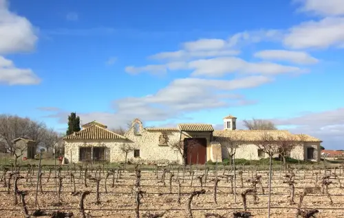 Edificacion-rural-Heredad-del-Cerro-La-Roda