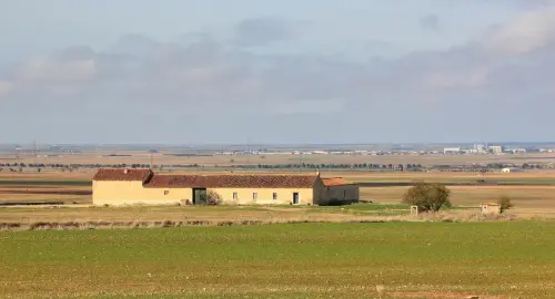 Edificacion-rural-La-Felipa-Chinchilla