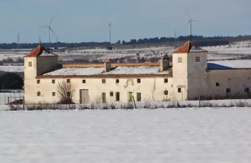 Edificacion-rural-Por-Cerrolobo-Albacete