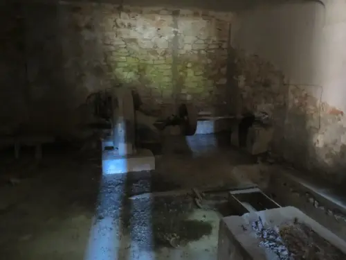 Fabricas-de-luz-El-Vinculo-Robledo