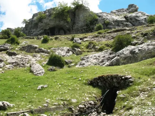 Fuentes-Calar-del-Mundo-Pozo-la-Bomba2