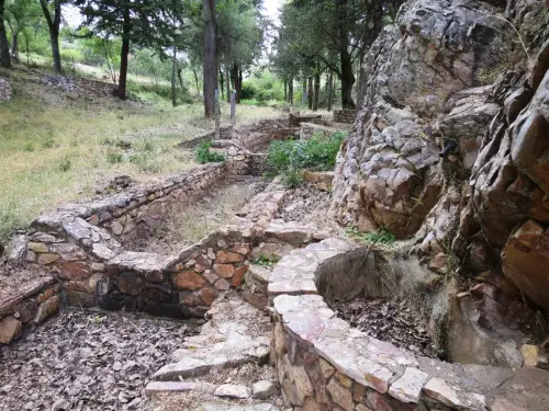 Fuentes-Cueva-Negra-Villapalacios2