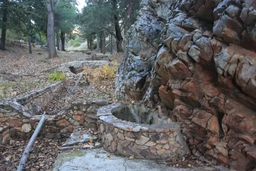 Fuentes-Cueva-Negra-Villapalacios3