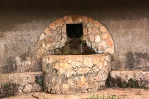 Fuentes-Villapalacios-Fuente-de-la-Clara