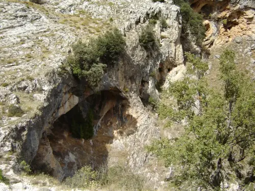 Paisaje-carstico-Covachos