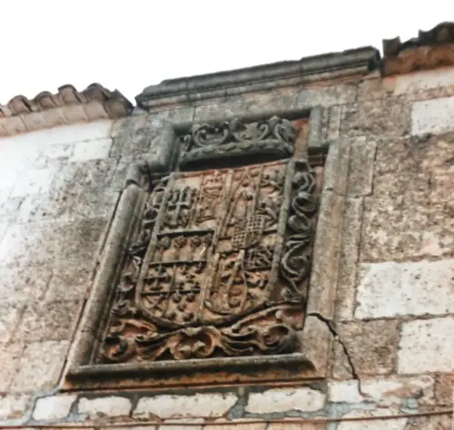 Heraldica-La-Roda-Valtenebroso