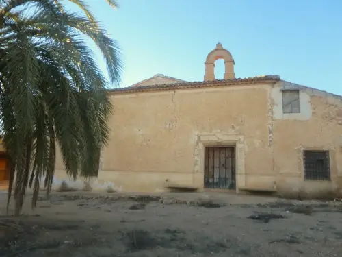 Ermitas-Casa-de-La-Dehesilla-Hellin