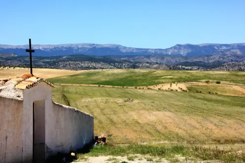 Ermitas-Claras-cementerio-Yeste