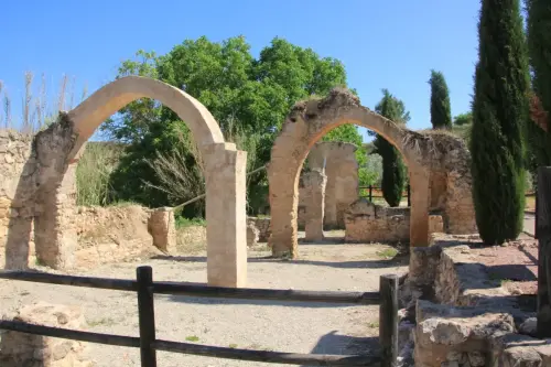 Ermitas-Valdeganga-ruinas-de-San-Benito