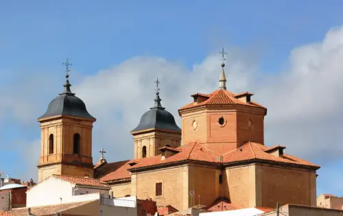 Iglesias-ELCHE-DE-LA-SIERRA-1