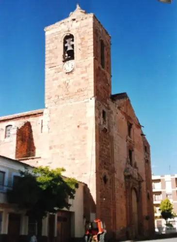 Iglesias-MONTEALEGRE-DEL-CASTILLO-1