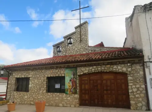 Iglesias-VILLAVERDE-DE-GUADALIMAR-1