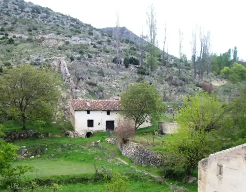 Molinos-Yeste-Arroyo-Sujayal2