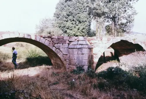 ART.156-Puente-medieval-Alcaraz-Cortes