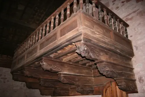 ART.191-Tribuna-mudejar-Villapalacios