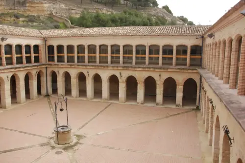 ART.206-Parte-alta-del-calaustro-de-Santo-Domingo-Chinchilla.-Mudejar-siglo-XVI