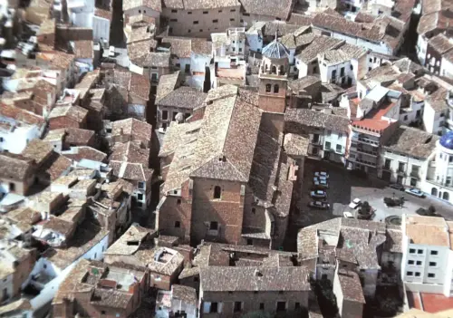 ART.292-La-Asuncion-Hellin-Gotico-s.XVI .-Tres-naves