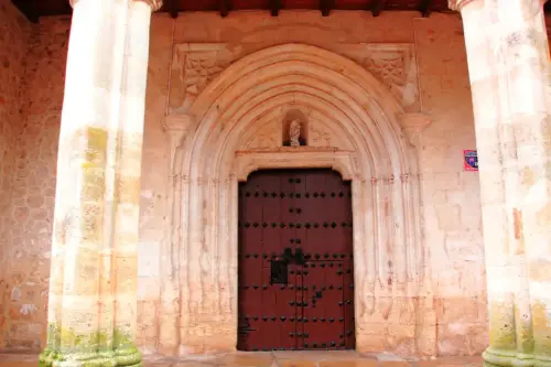 ART.335-La-Asuncion-Lezuza-Gotico-s.-XVI.-Nave-unica-cabecera-poligonal