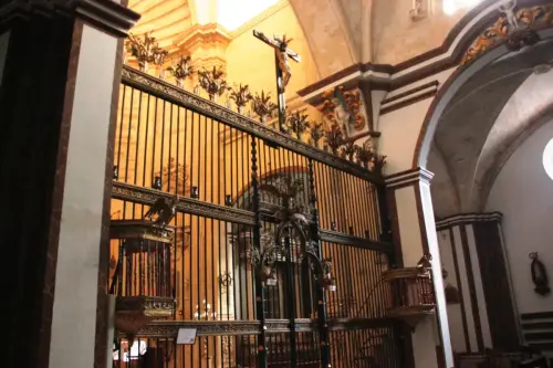 ART.384-Reja-de-Antonio-de-Viveros.-Altar-Mayoe-Chinchilla-GoticaS.XVI-1503