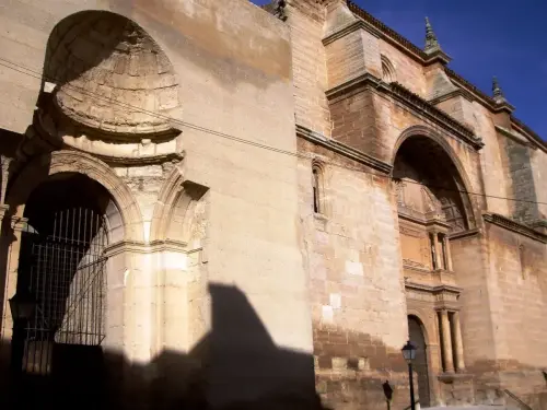 ART.389-San-Blas-Villarrobledo-Iglesia-columnaria-Renacimiento-s.XVI 