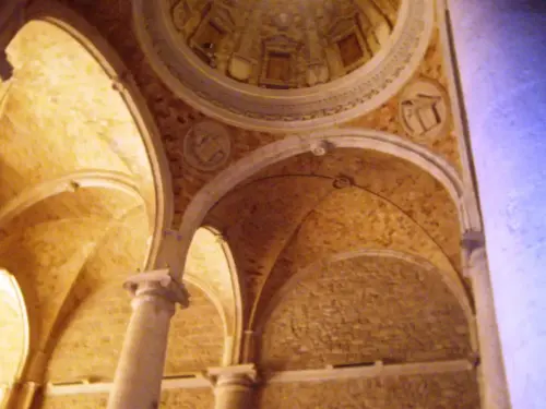 ART.408-El-Salvador-La-Roda-De-salon-Renacimiento-s.XVI 