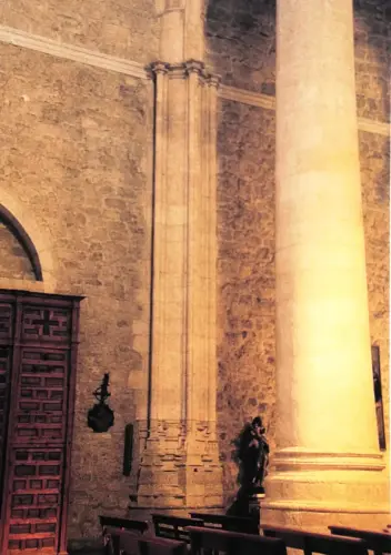 ART.409-El-Salvador-La-Roda-De-salon-Renacimiento-s.XVI 