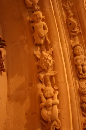 ART.420-Antigua-iglesia-de-San-Miguel-Alcaraz-Capilla-del-Rosario.-Estilo-Reyes-Catolicos