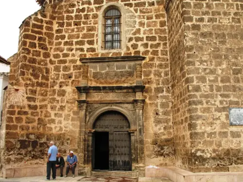 ART.430-Portada-plateresca-de-La-Asuncion-Letur.S.XVI 