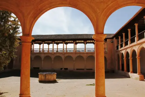 ART.459-Claustro-del-convento-de-Trinitarios-Fuensanta