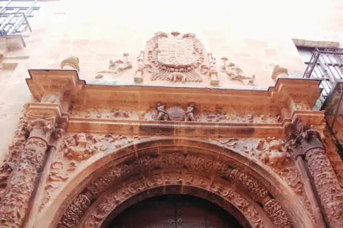 ART.499-Puerta-de-la-Aduana-o-del-Alhori-Alcaraz-Plateresco-s.-XVI