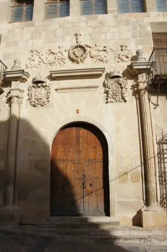 ART.504-Fachada-plateresca-Chinchilla-calle-Obra-Pia