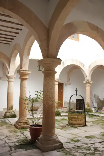 ART.649-Palacios-y-Casas-Solariegas-S.XVII-XVIII-Chinchilla