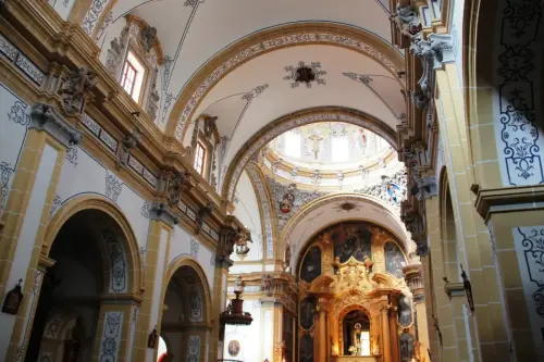 ART.687-Iglesia-de-N.Sra .-de-la-Esperanza-Penas-de-San-Pedro-S.XVIII-Interior-de-influencia-vignolesca